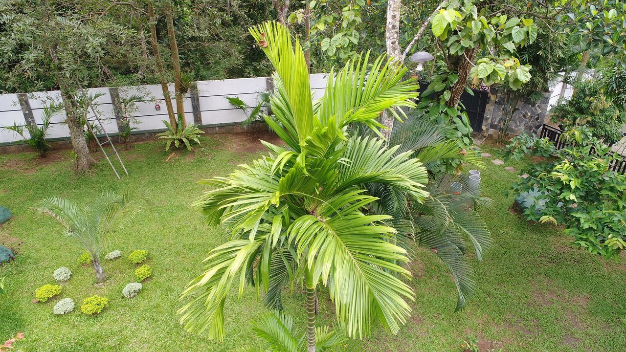 Avendra Garden Hotel Monaragala Exterior foto